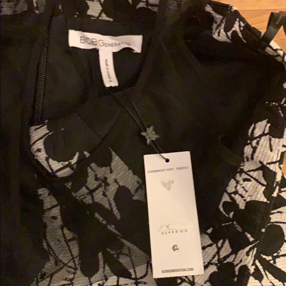 NWT BCBG dress size 4. Never worn!!! - Picture 3 of 4